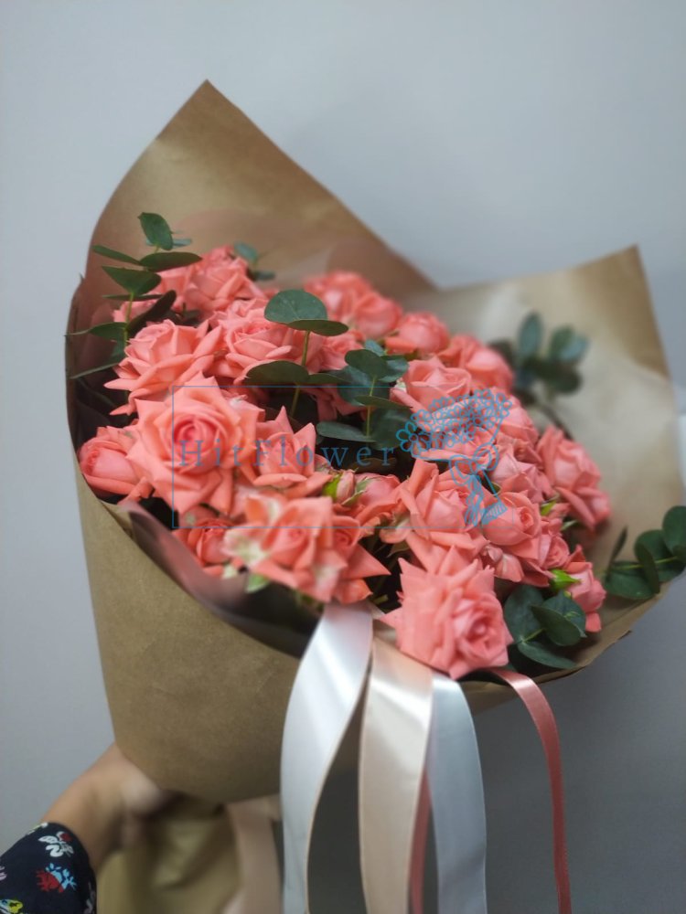 Букет цветов Сюрприз из роз Букет цветов из: Розы